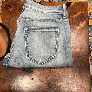 Gap 1969 girlfriend jean